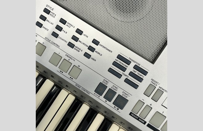 Yamaha PSR-S500 Keyboard, Used (SN:GBRBMX01562) - Image 9